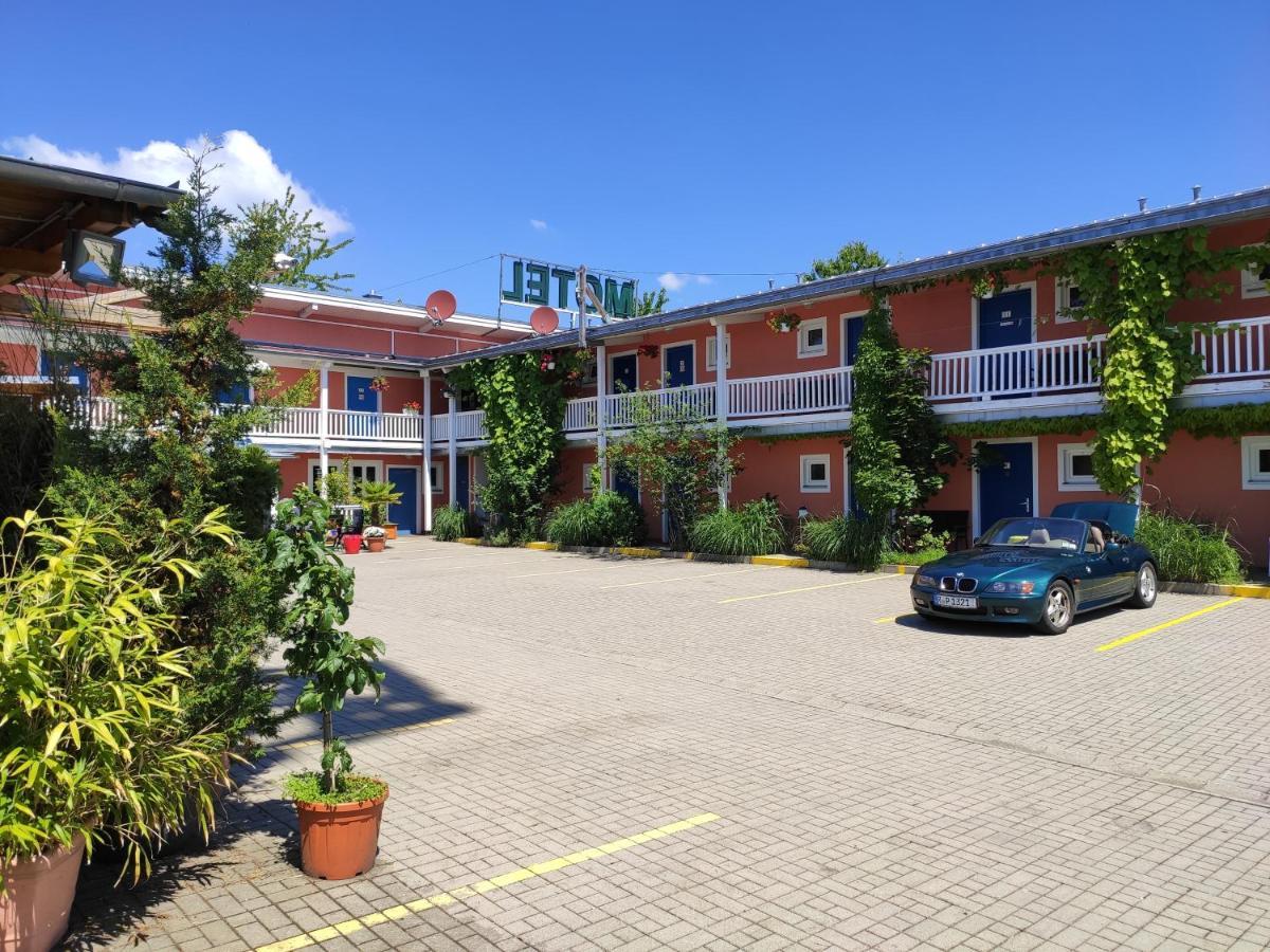 Hinterzhof Max Motel מראה חיצוני תמונה