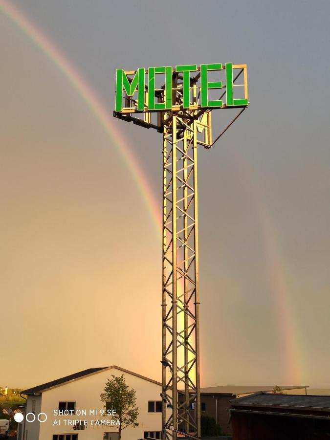 Hinterzhof Max Motel מראה חיצוני תמונה